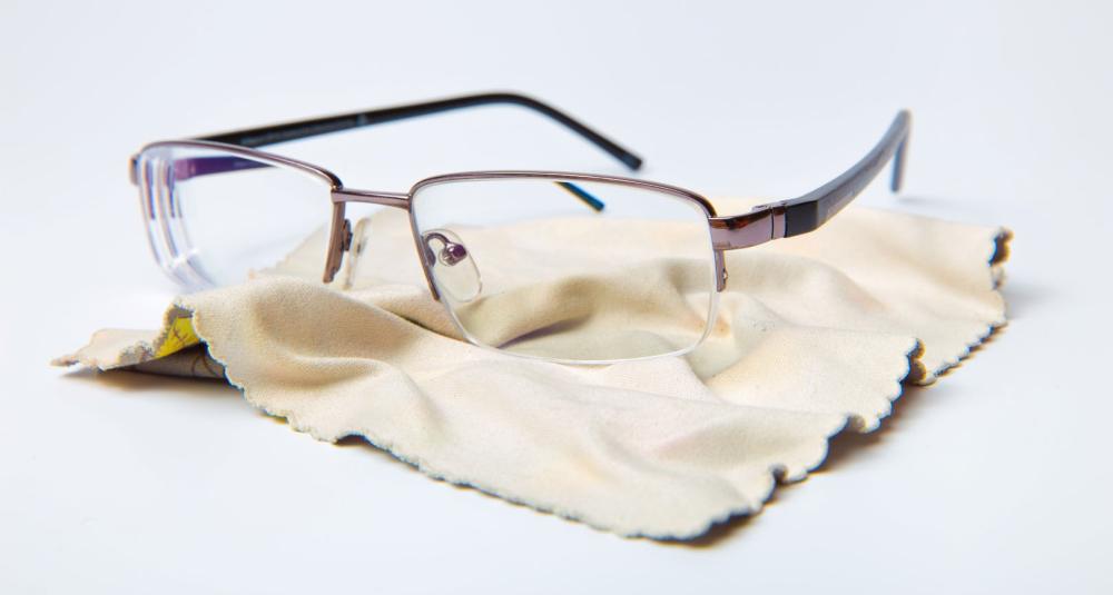 Vente d'accessoires optiques